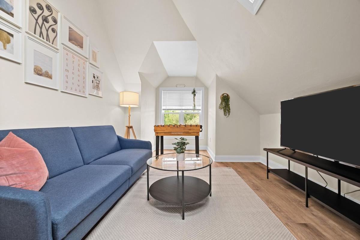 Games,bbq, Netflix Free Parking Near Bakery Square *