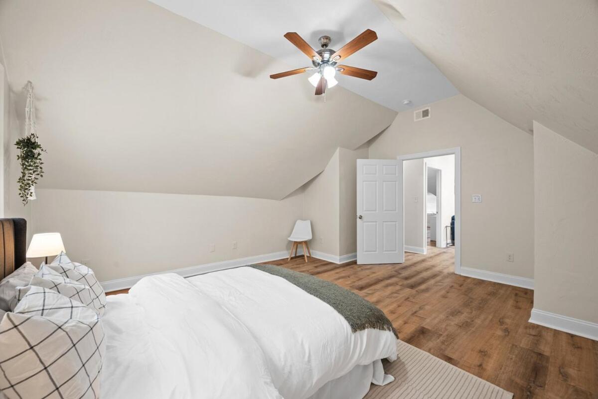 Games,bbq, Netflix Free Parking Near Bakery Square Apartment