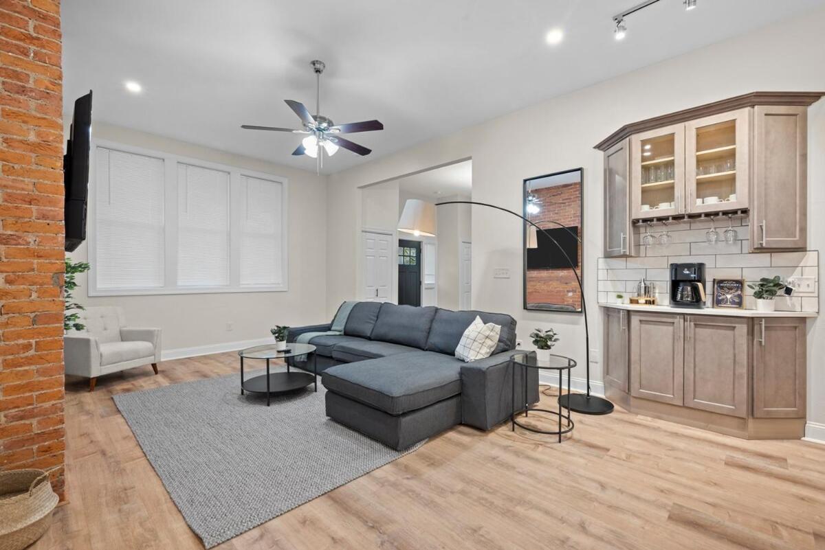 Games,bbq, Netflix Free Parking Near Bakery Square Apartment *